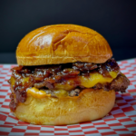 3. Phi Jelly Hot  🔥🍔